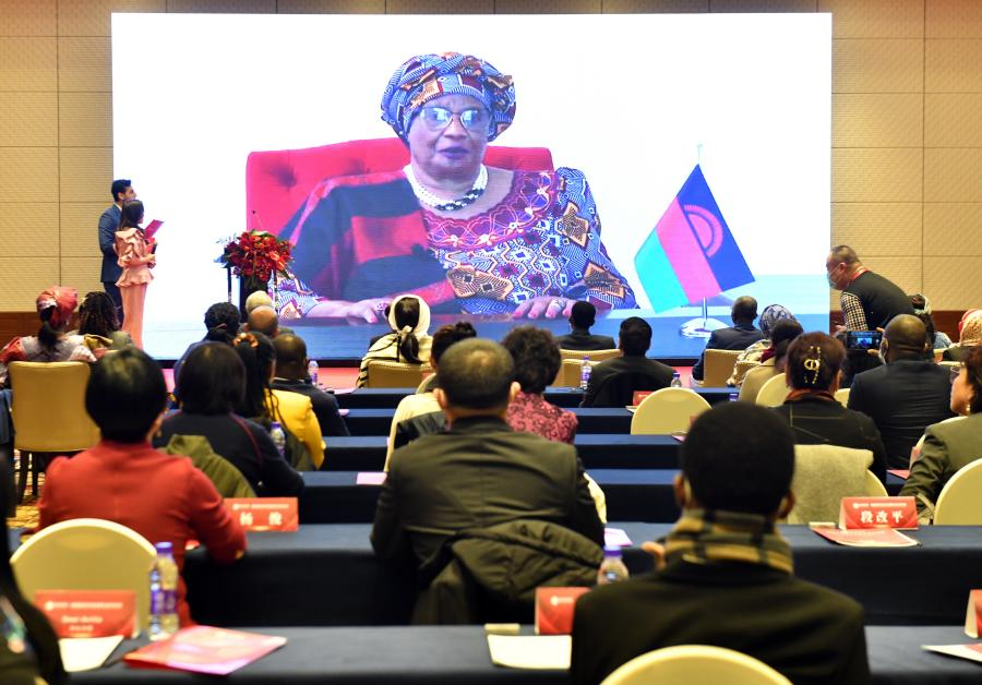 6385215902384043698412125