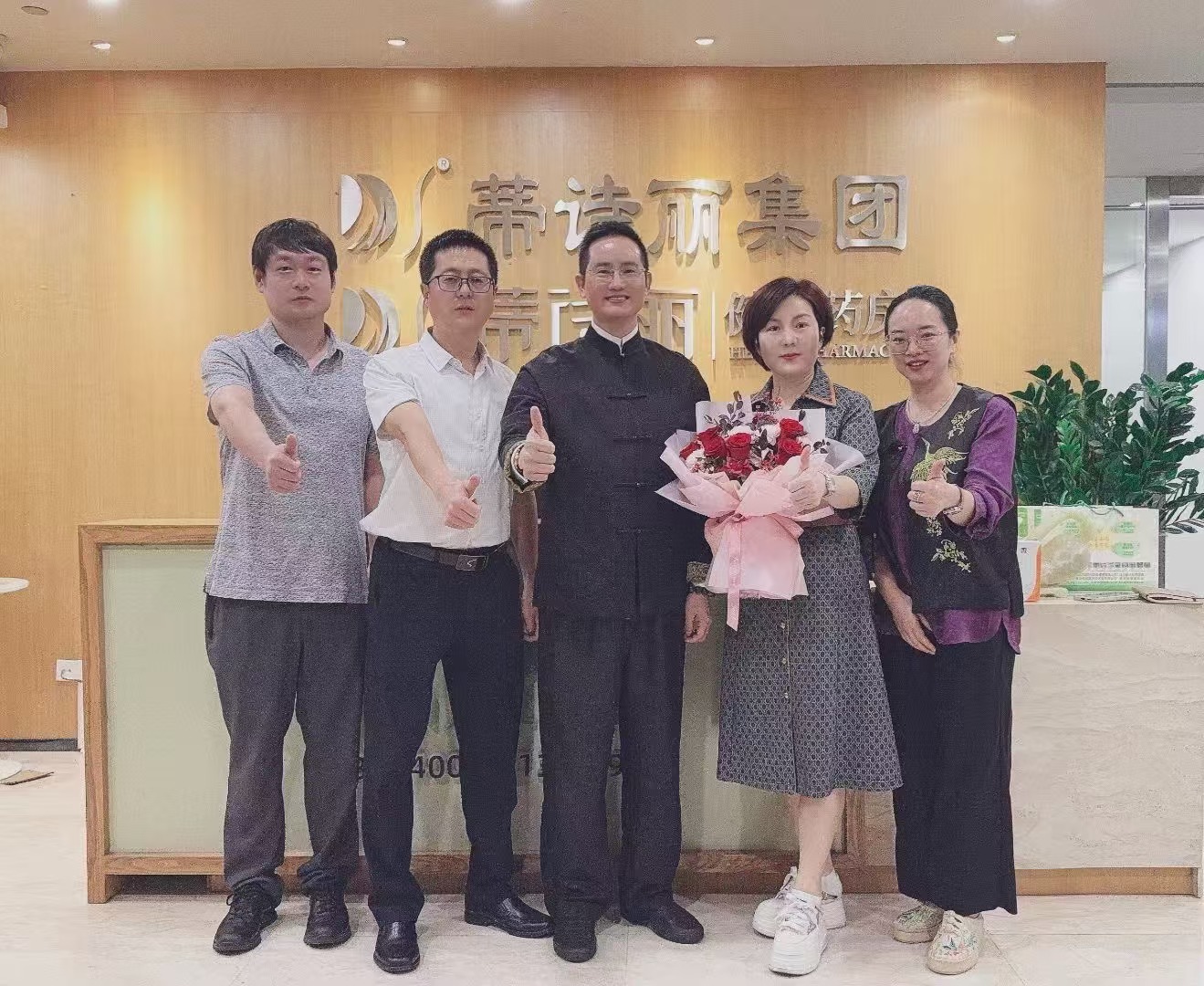 c487d1528587db253ffd84281666bd7.jpg c487d1528587db253ffd84281666bd7.jpg