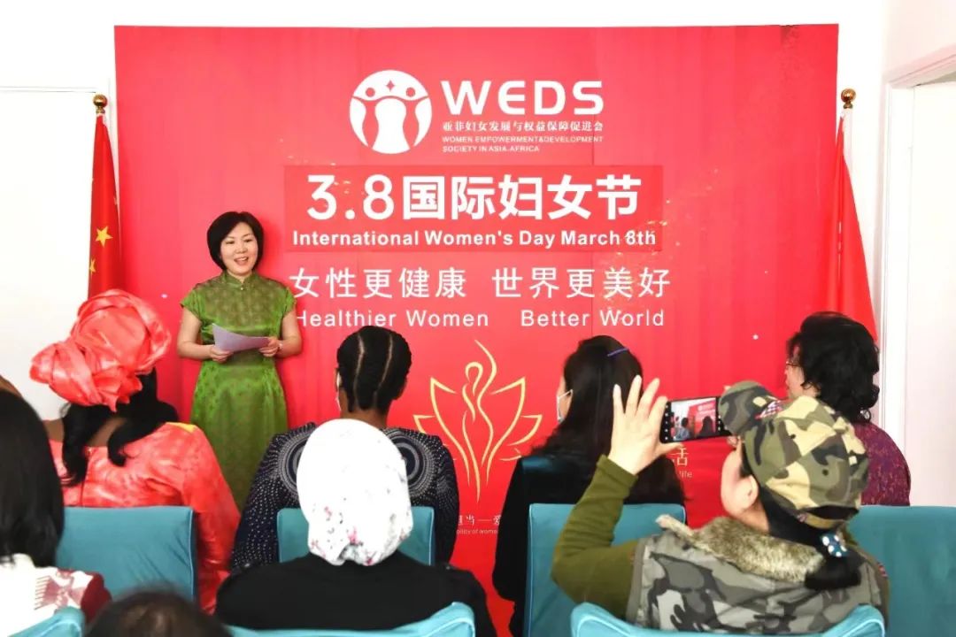 2.jpg Women's Wisdom Illuminates the World