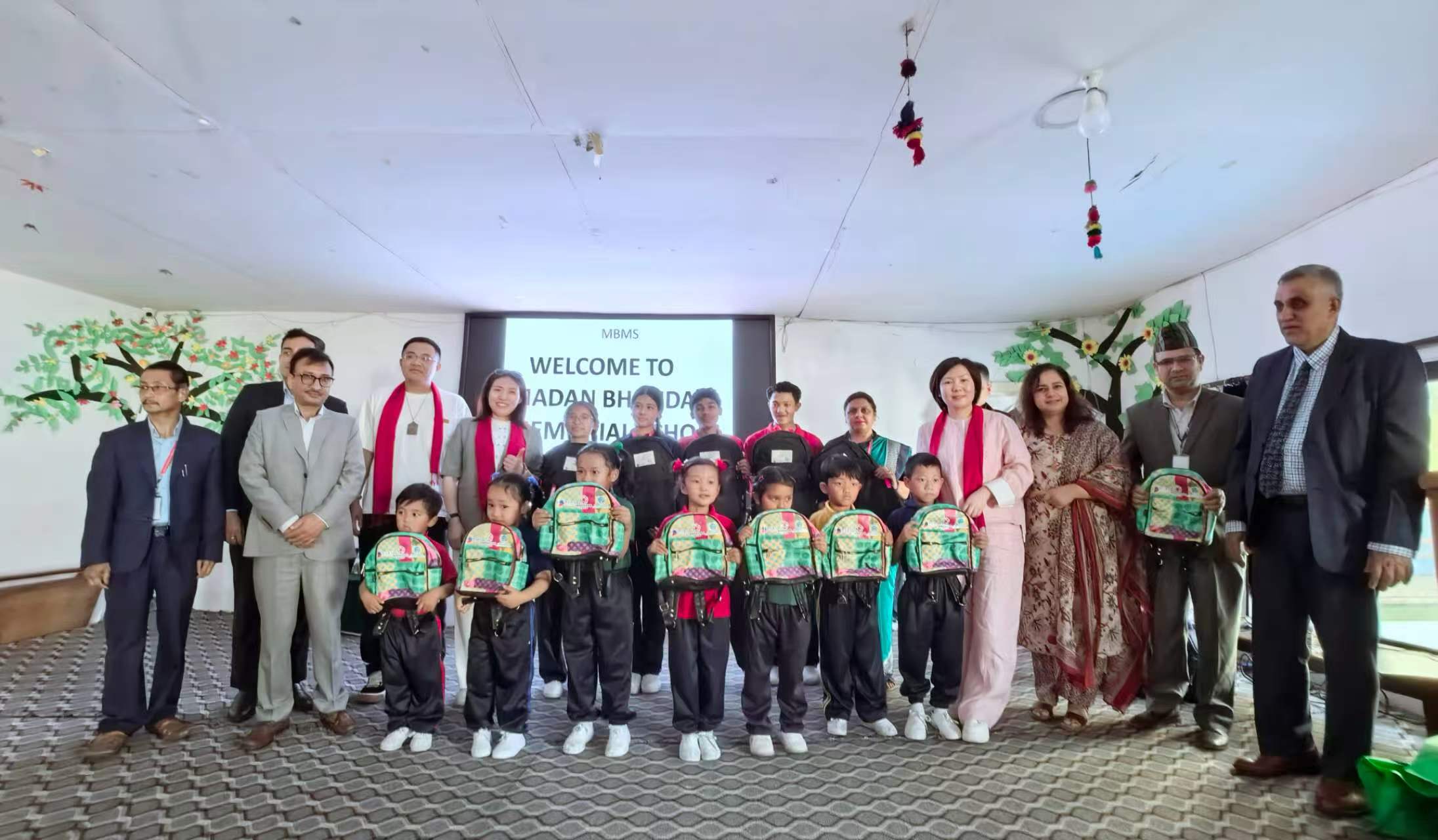 Deepening China-Nepal Friendship for a Better Future: President Zhao Meiling Visits Madan Bhandari Memorial School in Nepal