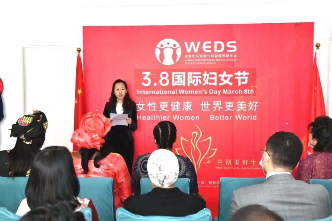 8.jpg Women's Wisdom Illuminates the World