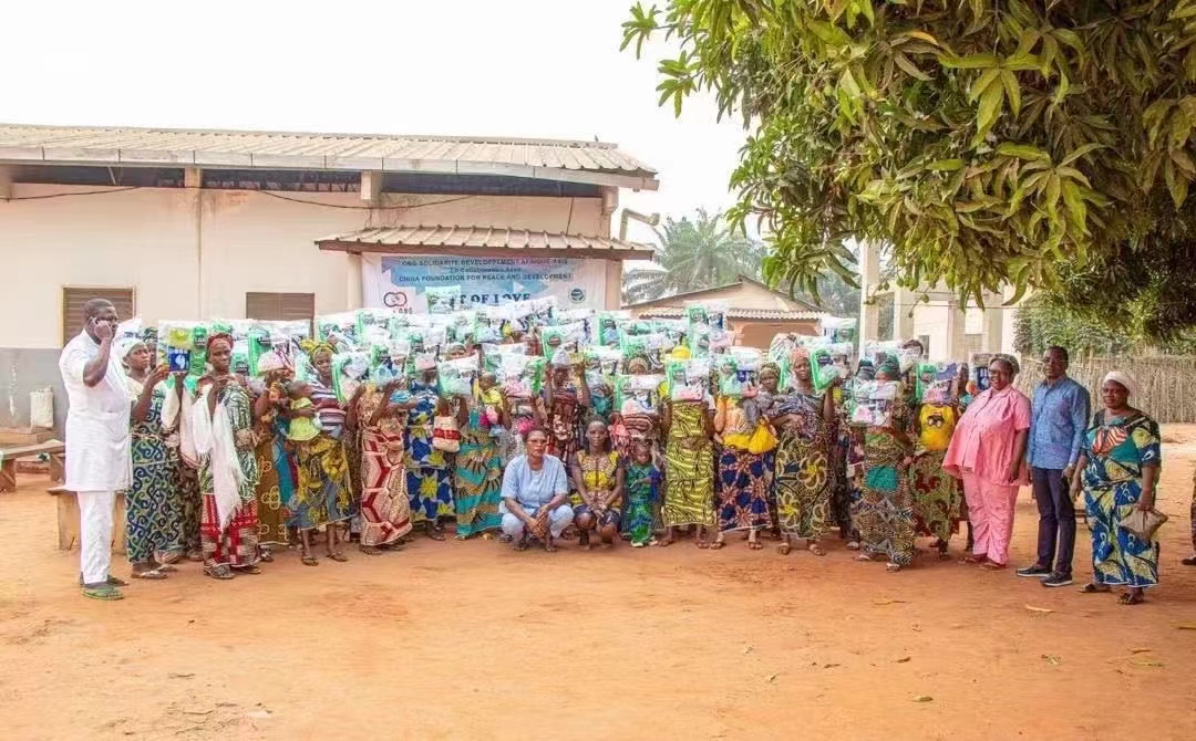 非洲五国“健康爱心包”项目