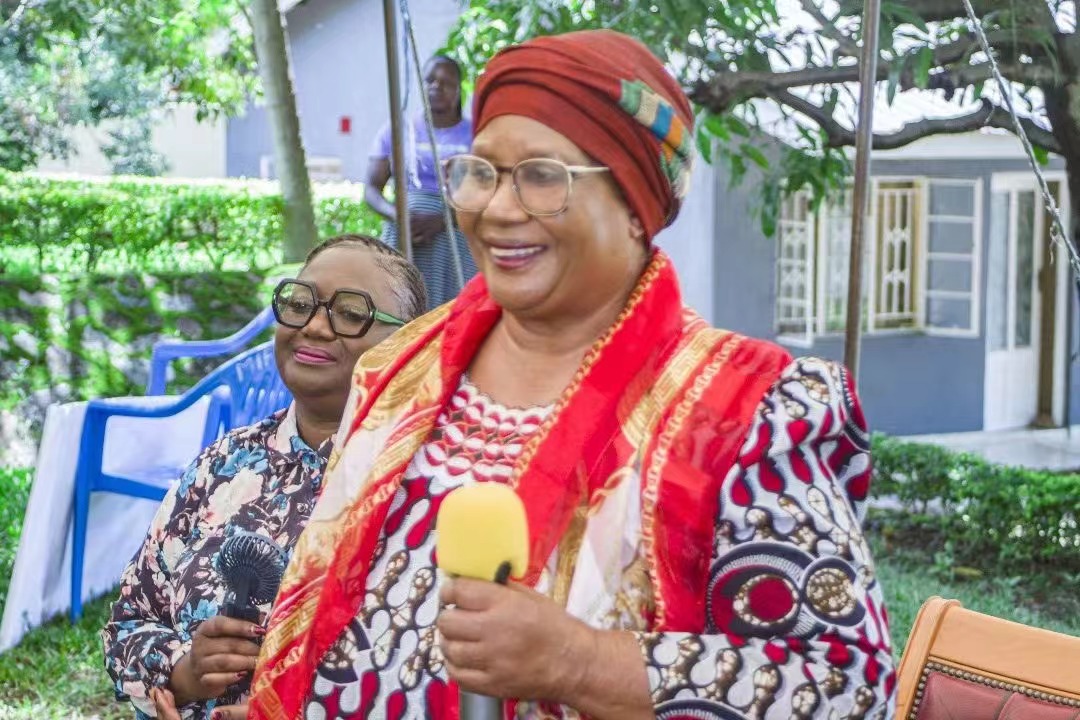 马拉维前总统班达发来特别感谢函介绍“爱在马拉维”助学项目落实情况